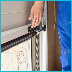 Capitol Garage Door Repair Service St Paul, MN 651-318-3472 - side-garage-door-spring-service